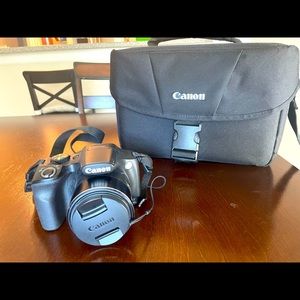 Canon Powershot SX500 with battery & case- Black